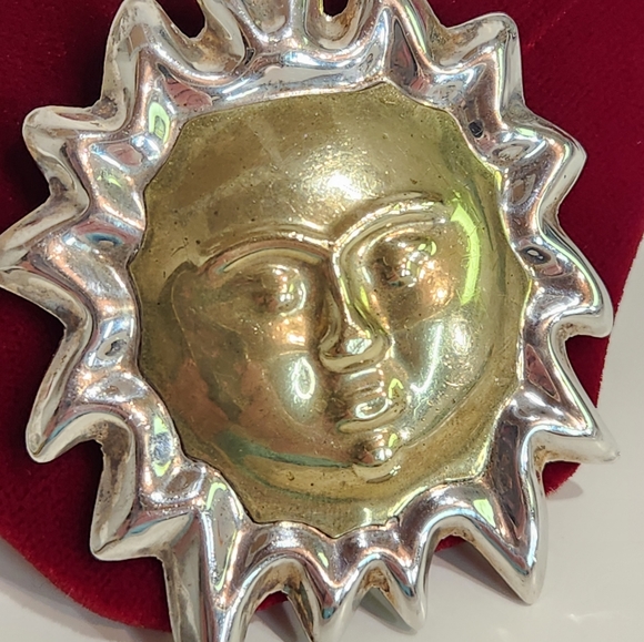 Genuine Vintage Sterling Silver & Gold "2-Tone" SUN Face Pendant/ Brooch - Picture 4 of 12